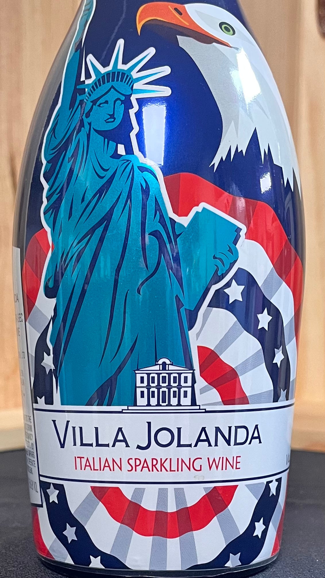 NV Villa Jolanda Americana Sparkling